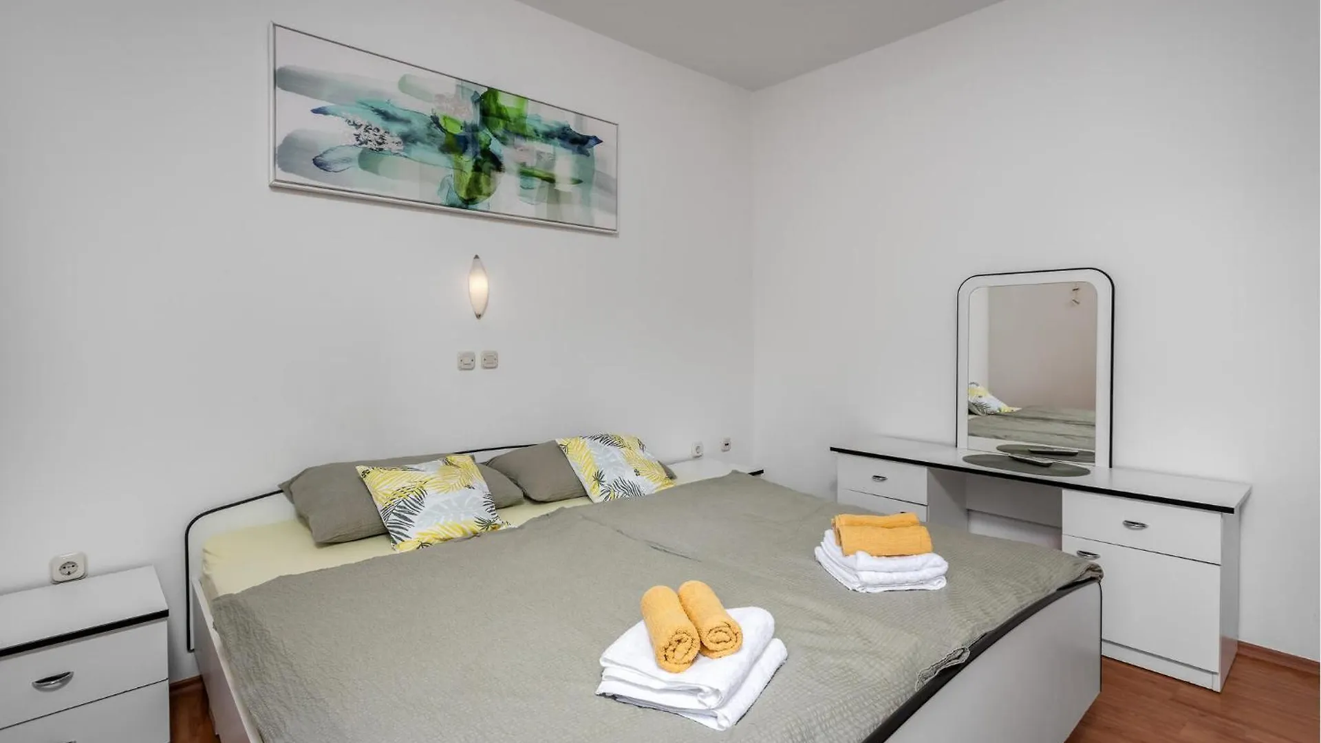 2 Bedroom Nice Apartment In Lopar